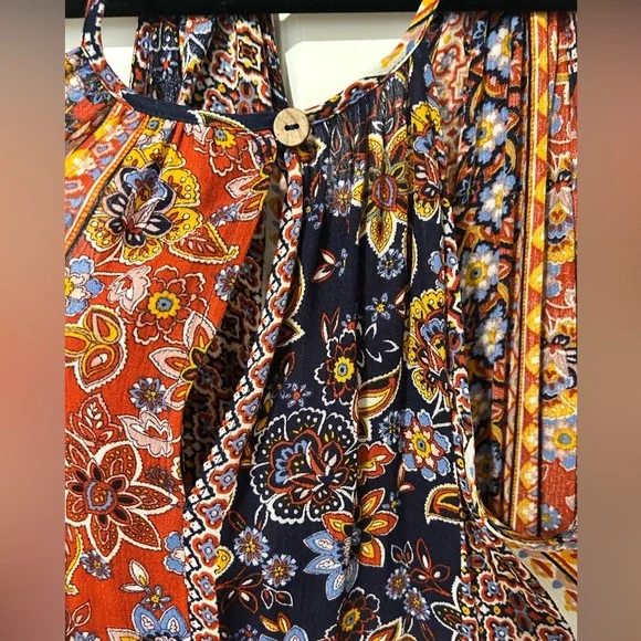 NWT Daytrip Buckle Floral Print Keyhole Tank Top - Picture 7 of 15